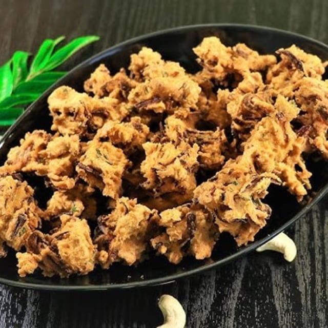 Cashew Pakora.